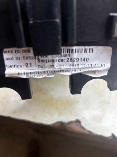 2016-2018 Jeep Cherokee Power Distribution Center Fuse Box 68264530AD - Picture 2 of 3