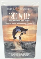 Free Willy (VHS, 1993, Clamshell) VHS Tape Warner Home Video