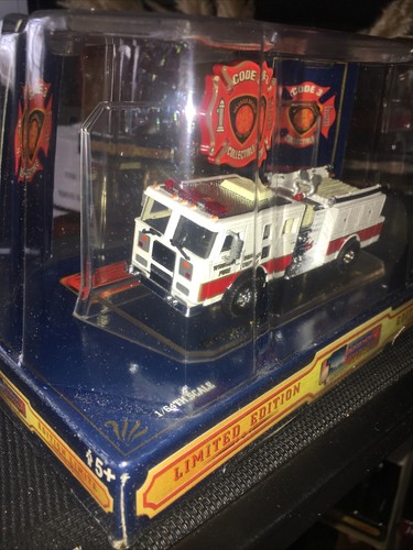 Code 3 City of Wasaga Beach/Ville De Wasaga Seagrave #60038 New Boxed 1.64 - Picture 3 of 5