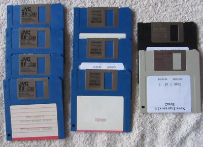 9 x 3,5'' Disketten, 800KB doppelseitig - JVC, TDK, Dysan, Sentinel