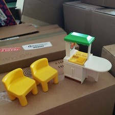 Vintage Little Tikes Dollhouse Kitchen Sink Island Phone Oven 2 Chairs