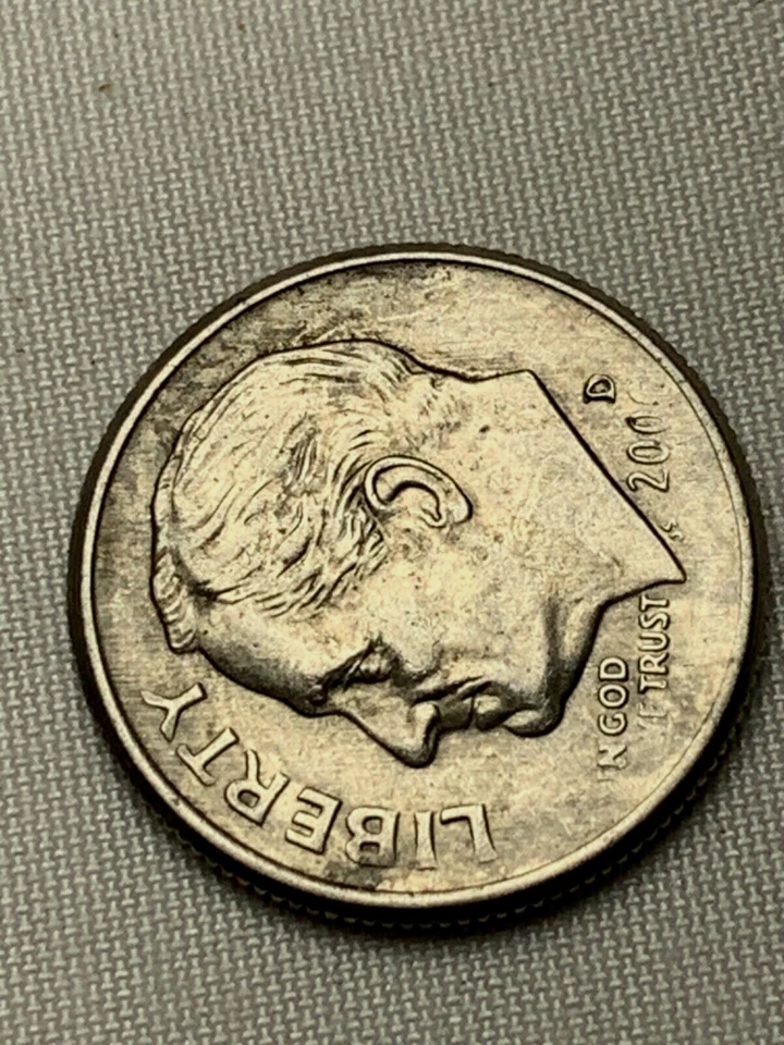 2000 D  Off Centered Dime Nice Error  Shallow Hit Date RARE Circulated Ungraded - Image 4 of 4