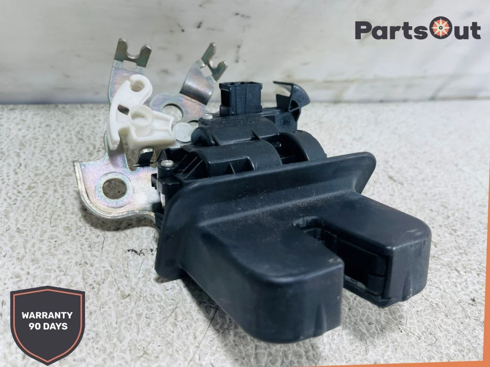 Actuador de cierre de maletero trasero 11-18 Audi A8 Quattro 4H0827505 OEM Foto 2 de 4