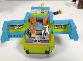 Scooby Doo LEGO 75902 Mystery Machine, 75901 Mystery Plane, 75900 Mummy Museum