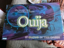 Parker Brothers Ouija Board Game Glow in the Dark Mystifying Oracle 1998