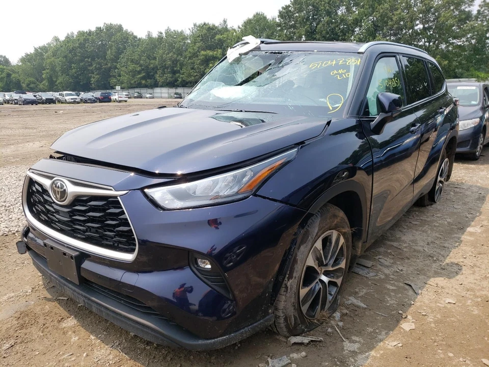 Used Hood fits: 2020 Toyota Highlander  Grade A Foto 2 de 4