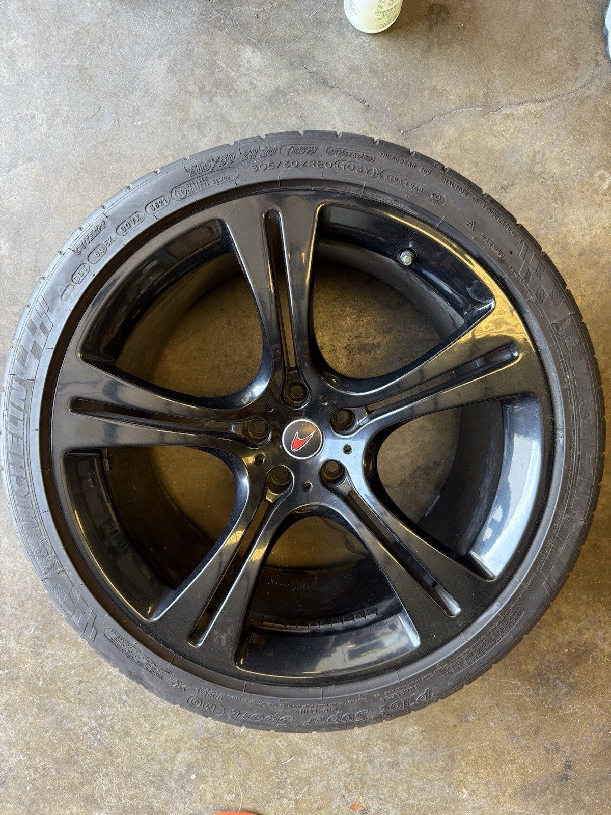 Mclaren MP4-12c OEM Rear wheel rim 20x11 With Michelin Pilot Super Sport Tire