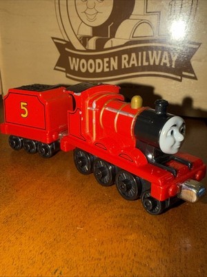 JAMES  ! THOMAS FRIENDS TRAIN !  TAKE  ALONG N PLAY DIECAST 2012  ! RED  #5