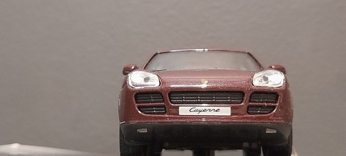 Porsche Cayenne S Mauve Purple Scale 1:43 Die Cast detailed Model Toy Car Gift - Picture 20 of 22