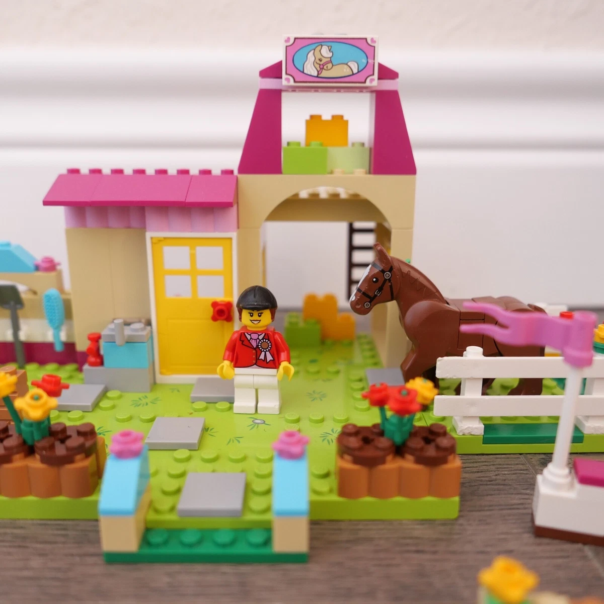 Lego 10674 hotsell juniors pony farm