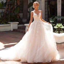Scoop Illusion A Line Lace Wedding Dresses Elegant Applique Sleeveless