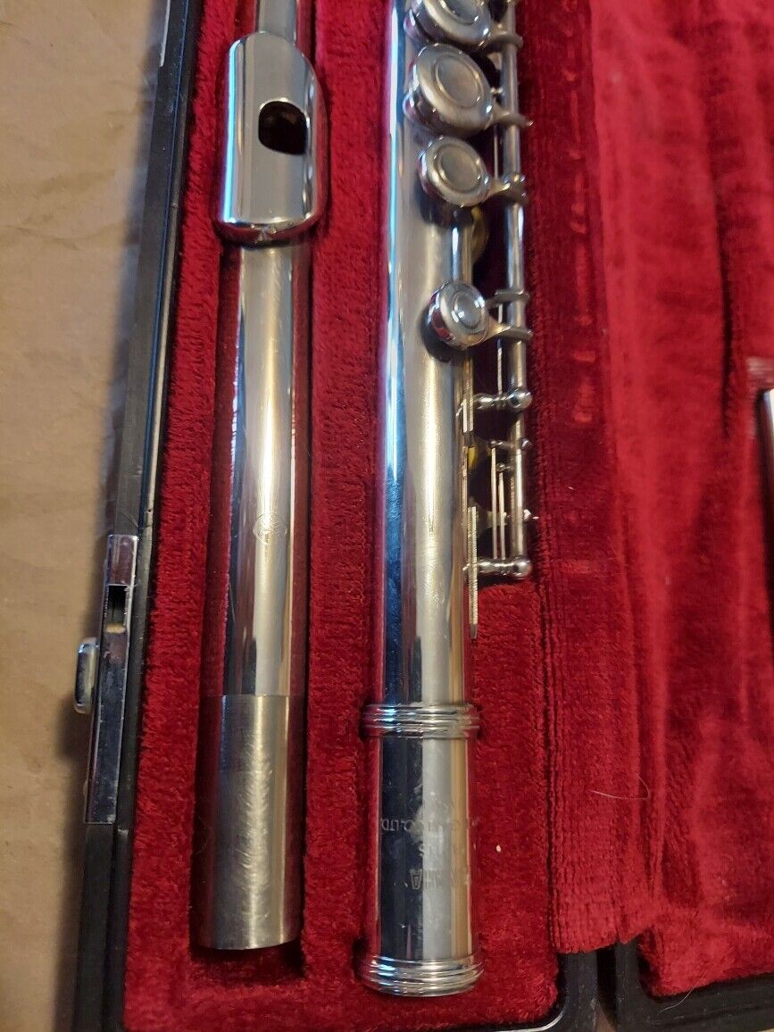 Yamaha YFL-211S Flute, Japan, Very Good Condition | eBay Yamaha YFL-211S Flute, Japan, Very Good Condition | eBay