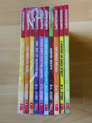 Goosebumps Classic 10 Books Paperback (Series 2) by R. L.  Stine - Scholastic