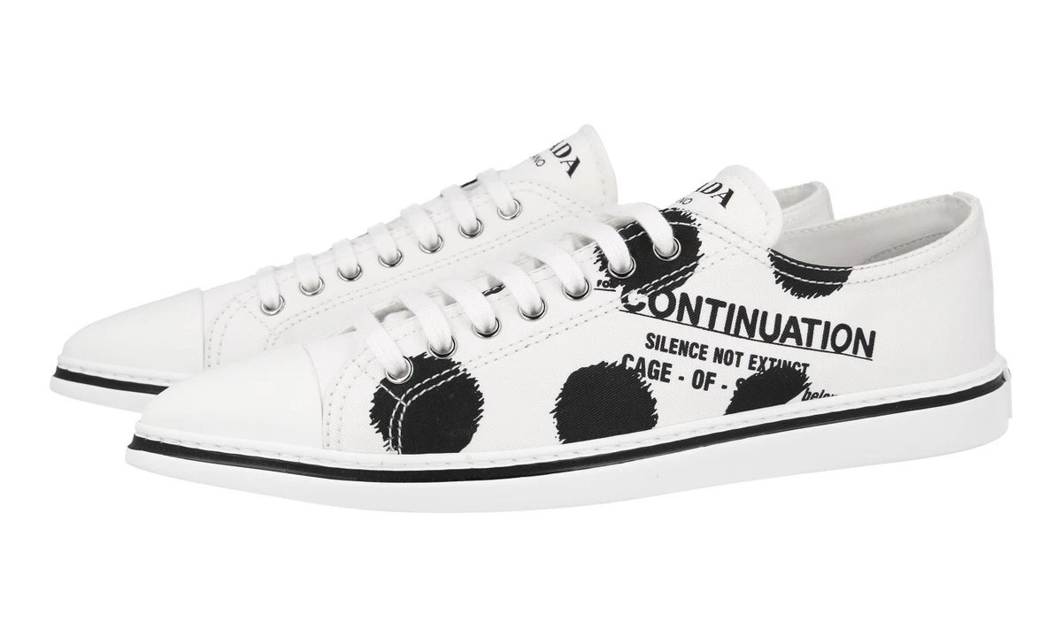 PRADA High-Tech Stoff Synthesis Polka Dot Pointy Sneaker - 1E617M - Weiss - NEU