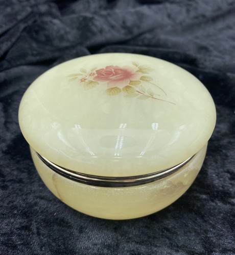 Vtg. Alabaster Trinket Box, Rose Top, Made In Italy, 3.5" x 2", Original Sticker - Picture 2 of 9