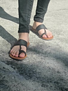 Trendy, well made -- Ring Toe Sandals and Flip Flops with T-Strap | eBay