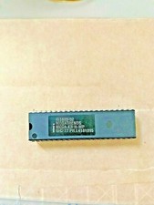 TWO INTEL MEGATRENDS MEGA-KB-H-WP CHIP, 40 Pins KEYBOARD DECODER CHIP RM2-IC21