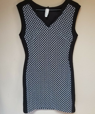 Minimi Women's Sleeveless Sheath Mini Dress Large Black and White V-Neck Stretch