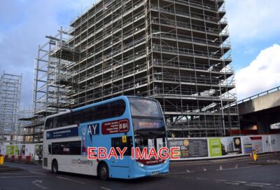 FOTO NATIONAL EXPRESS COVENTRY BUS 4893 AUF FAIRFAX STREET