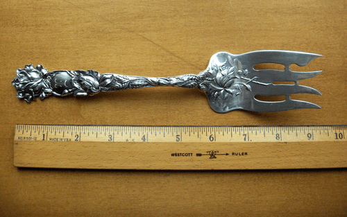 Alvin Bridal Rose sterling silver large cold meat fork~1903~Art Nouveau floral - Picture 2 of 7