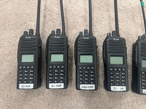 Used ICOM IC-F70T VHF Portable Radio - Picture 2 of 10