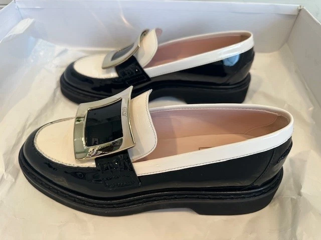 MOCASINES ROGER VIVIER VIV' RANGERS CON HEBILLA METÁLICA EN CHAROL - TALLA 38.5/8.5 Foto 4 de 4