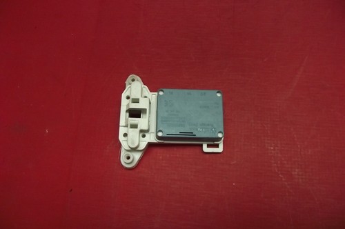 Waschmaschine Servis M3905W Türschloss