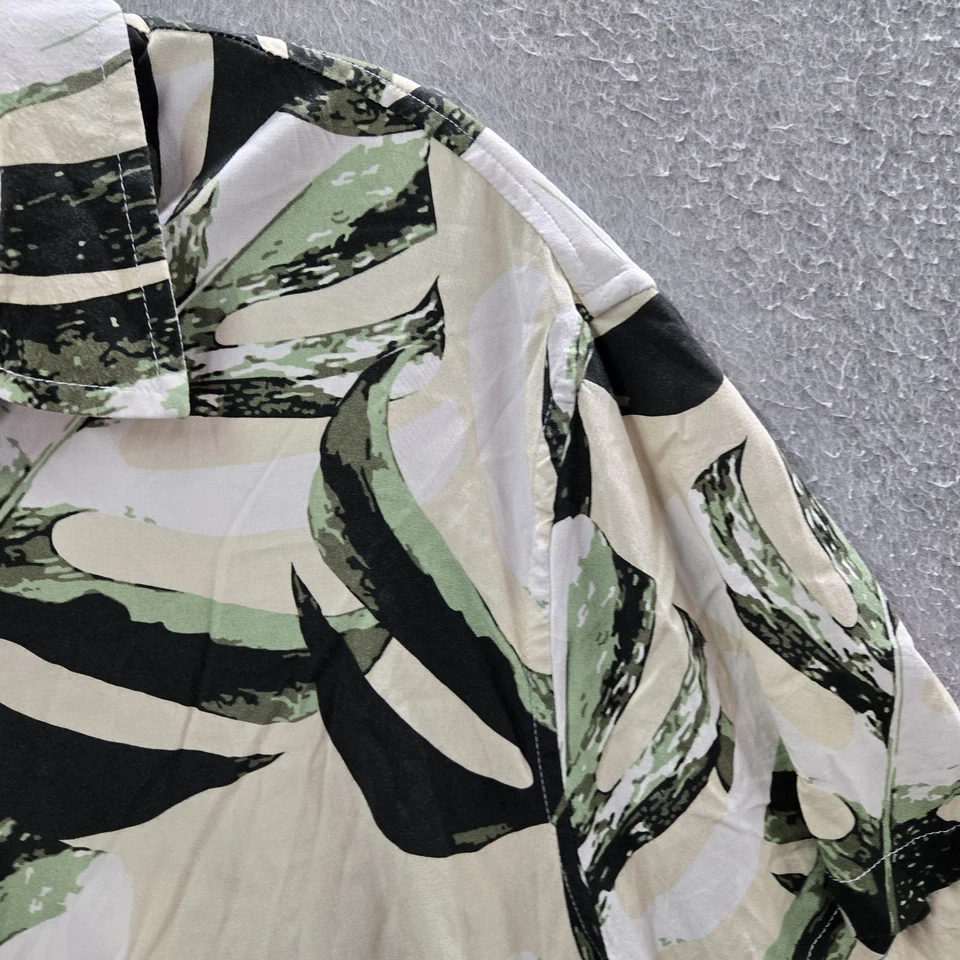 Camisa con botones GUESS para hombre XL beige floral hawaiana manga corta hoja de palma Foto 3 de 4