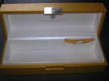 Coffret vide - Boite en carton pour Champagne Cristal Louis Roederer 2009