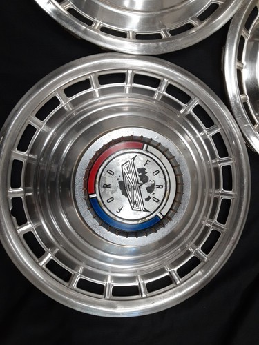 1963 Ford Galaxy 500 Hubcap, set of 3, original OEM. 14" - Picture 2 of 15