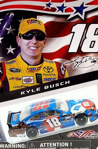 2012 Spin Master NASCAR Authentics 18 Kyle Busch 1:64 M&M's Toyota Camry Limited - Picture 2 of 7