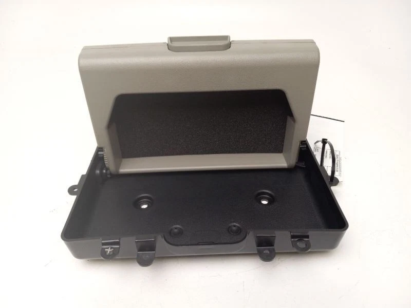 2004 - 2015 NISSAN TITAN ROOF STORAGE BOX - Image 3 of 4