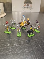 Lot Of Vintage Britains LTD Deetail 1971 Made in England Knights Bonus Figures