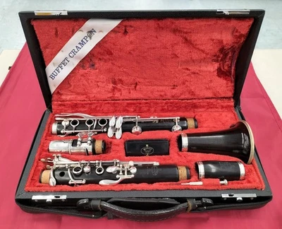 Clarinete Buffet Crampon R13 usado con estuche rígido bien mantenido - Imagen 1 de 4