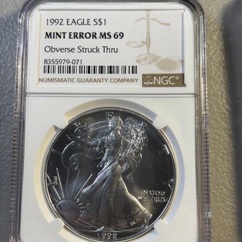 1992 Aquila $1 Mintió Errore Ms 69 Minor OBV Colpito Thuck NGC Raro