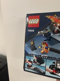 NEW The LEGO Movie SUPER CYCLE CHASE - Set 70808 Emmet Lucy Wyldstyle Robe SWAT