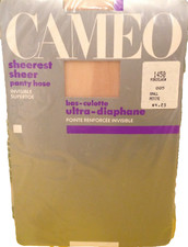 Vintage Pantyhose Cameo Sheerest Sheer Color Porcelain Size Small BCAM03