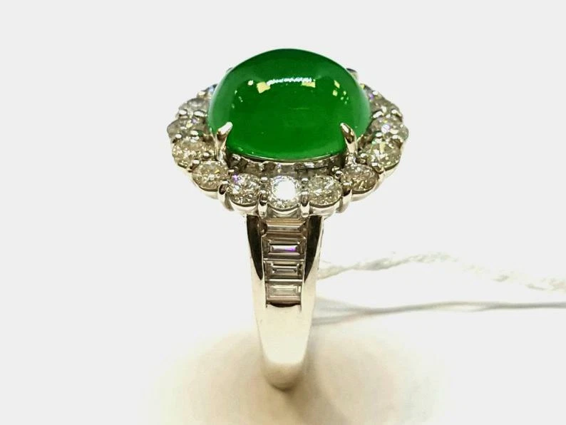 Burma Imperial Green 7.24CT Jadeite Jade & Shiny White 2.05CT White Zircon Ring - Image 2 of 4