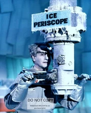 ELI WALLACH AS "MR. FREEZE" IN THE TV SHOW "BATMAN" - 8X10 PHOTO (MW655)