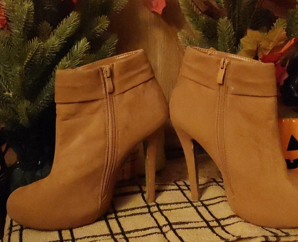 Botas de camurça Delicacy: tamanho 8,5 - Imagem 3 de 4