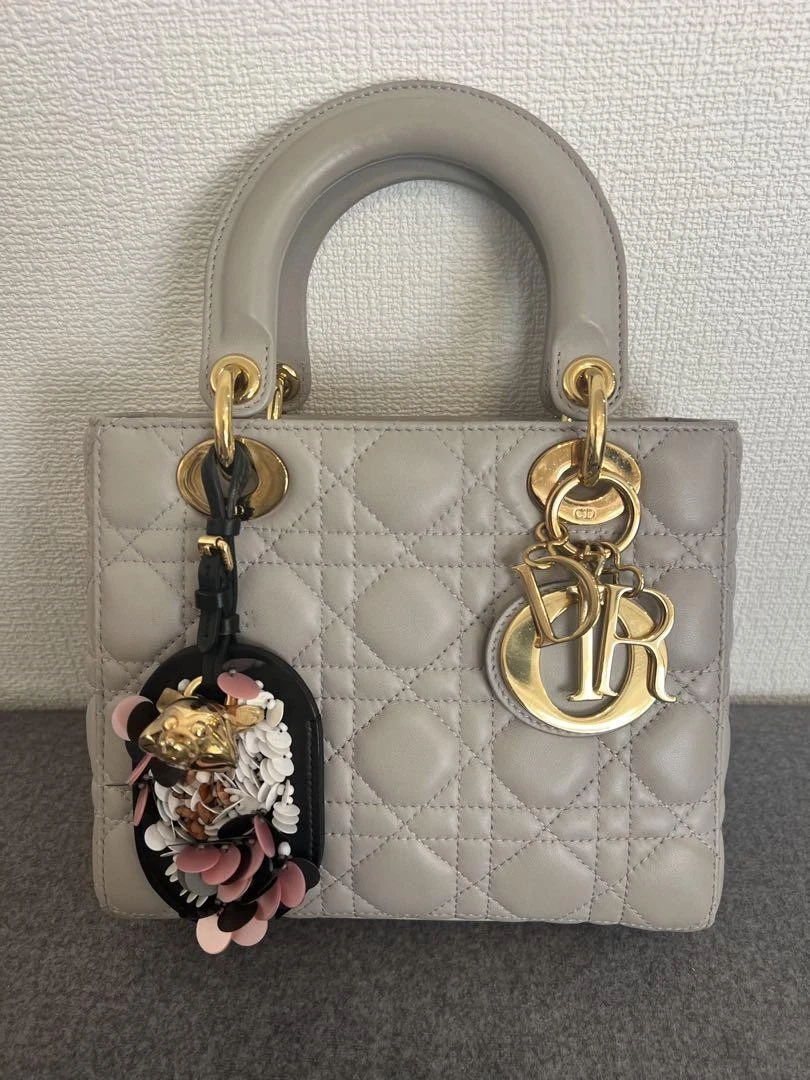 Petit sac à main Christian Dior Lady Dior gris authentique OCCASION de JP