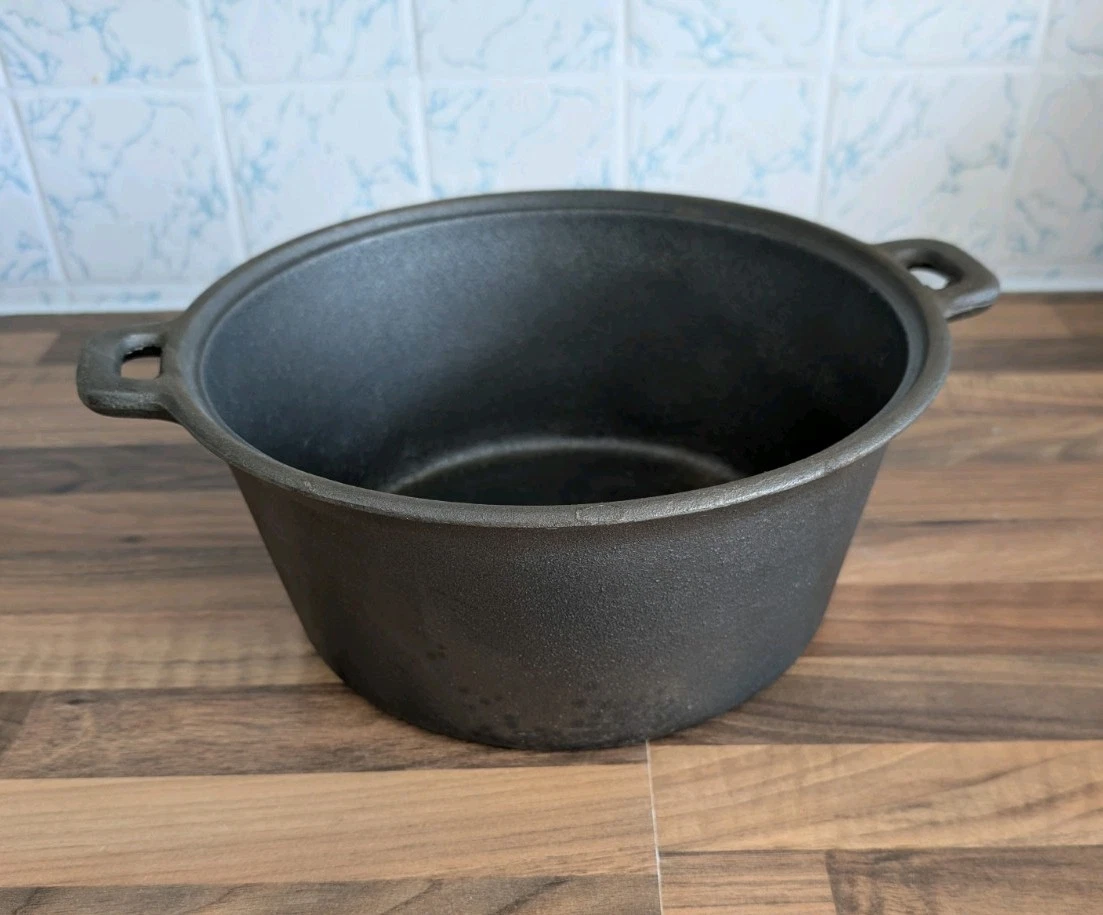 Vintage 4.5 Qt Cast Iron Dutch Oven Taiwan No Lid
Opens in a new window or tab