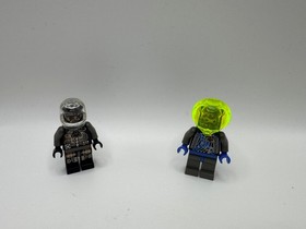 Used LEGO Space Insectoid sets 6905 6903 6837 6817 Complete with instructions
