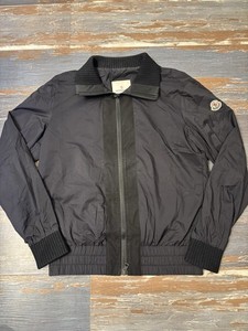 【MONCLER】Berriat size 0 Moncler Berriat Jacket - Size 2 – CnExclusives