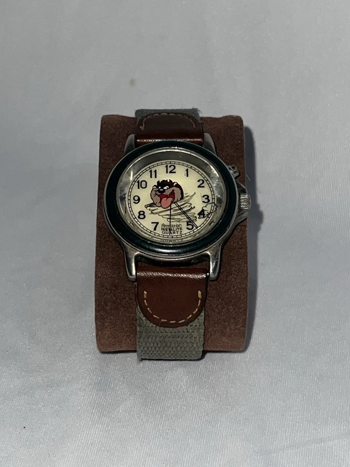 Reloj Armitron Instalite Cuarzo Tasmania Diablo Taz Looney Tunes Batería Nueva Foto 2 de 2