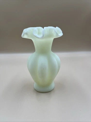 Fenton Satin Custard Glass Ruffled Edge Melon Vase Vintage Green Uranium Glow 5”