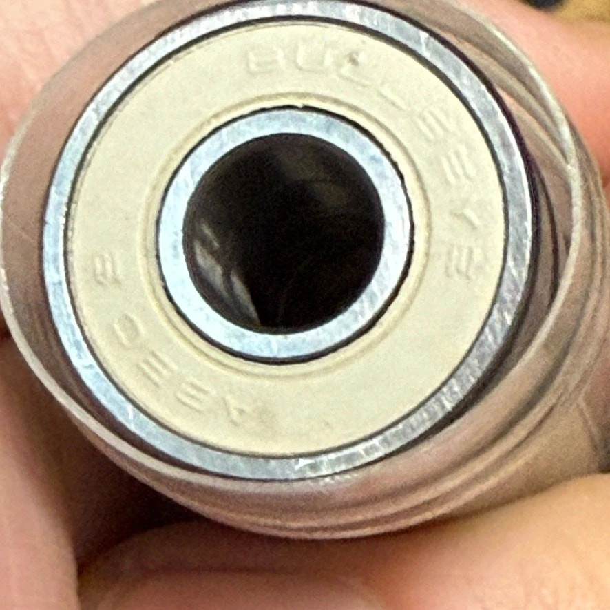 Rodamientos de patín Bullseye ABEC-5 de colección sellados paquete de 8 Foto 3 de 4