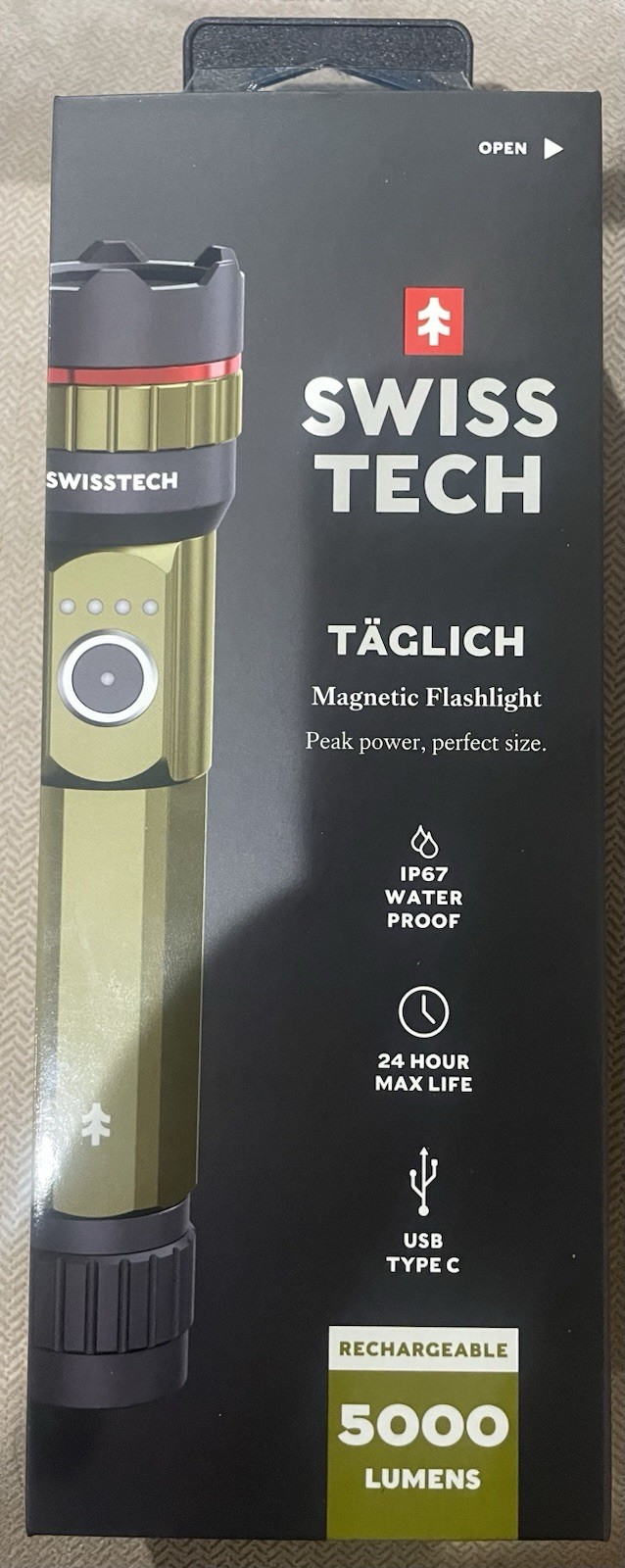 Swiss Tech Magnetic Flashlight