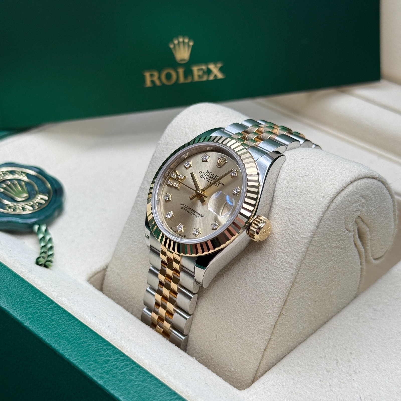 Rolex Lady-Datejust NEW 2026 Champagne Star Diamond Two Tone Yellow Gold Jubilee image 3