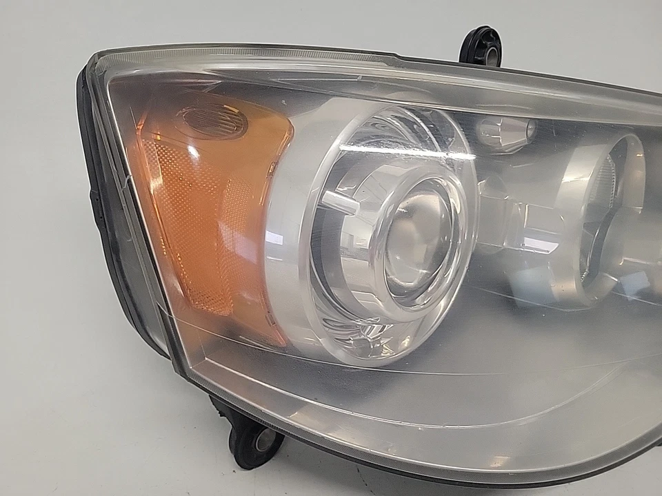 Chrysler Town & Country 2008-2016 xenón HID faro pasajero derecho OEM 1874 Foto 2 de 4